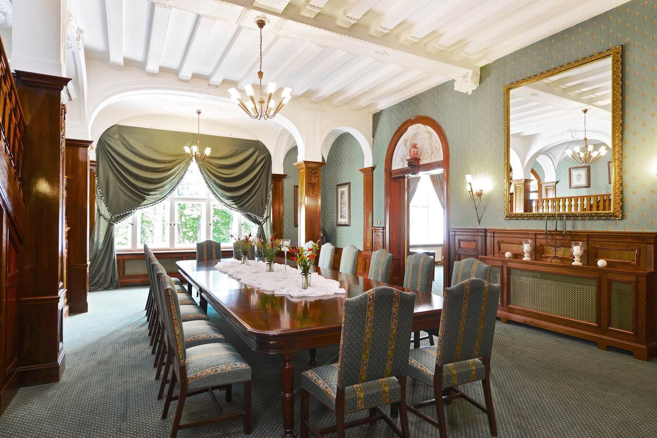 Schlosshotel Villa Westerberge Aschersleben Extérieur photo