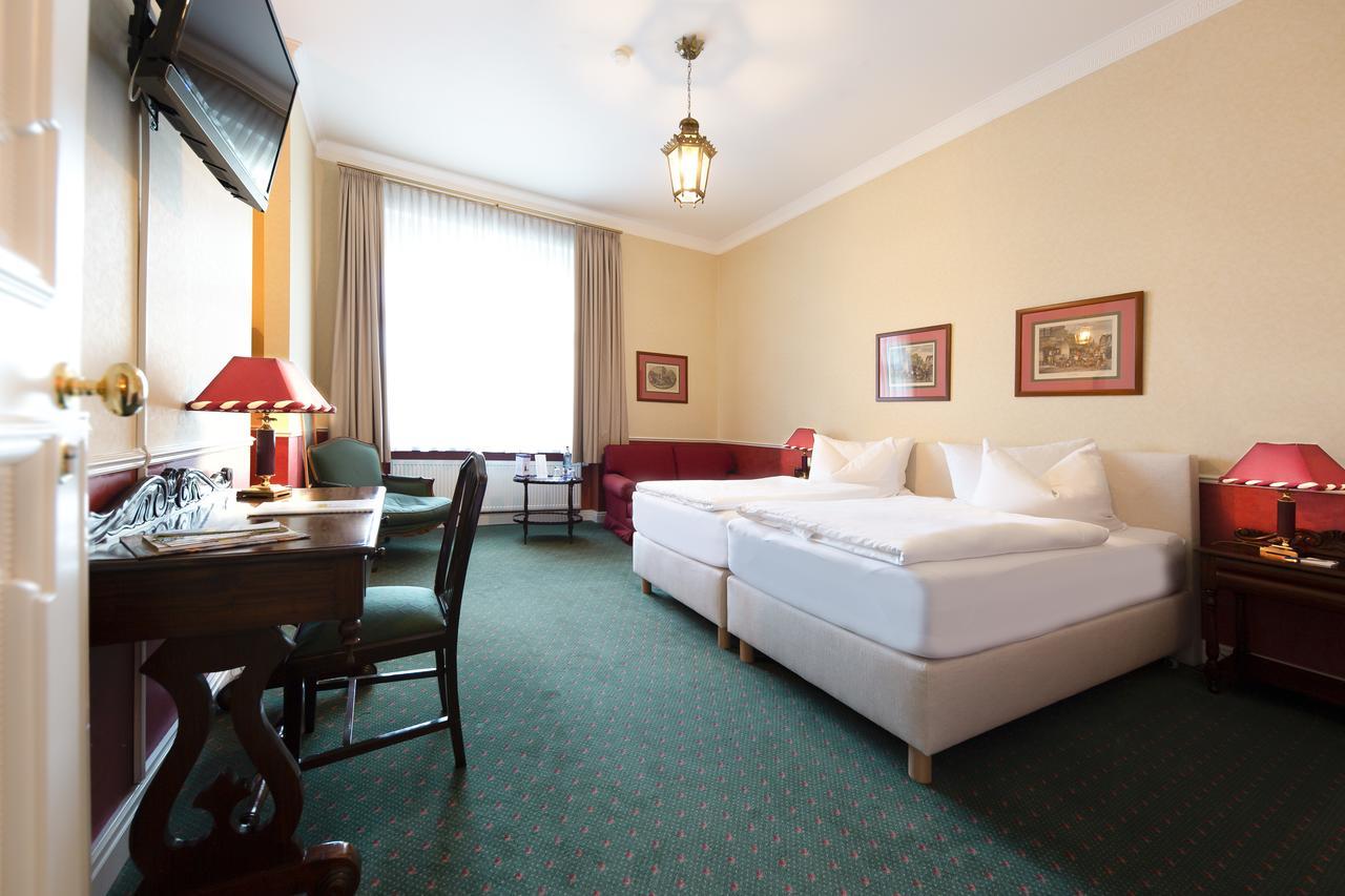Schlosshotel Villa Westerberge Aschersleben Extérieur photo